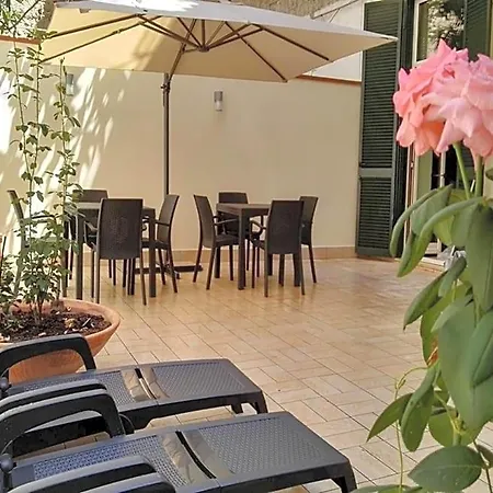 Al Centro Storico Bed & Breakfast 3*